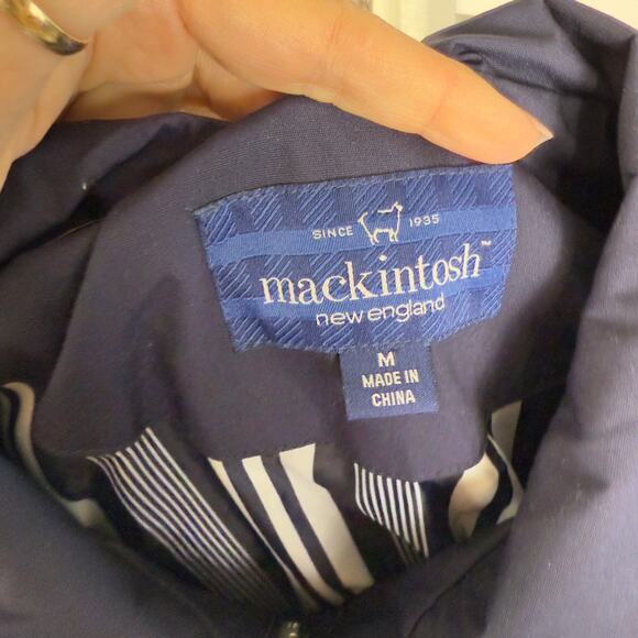 Mackintosh New England navy blue sz. Medium, demure feminine light jacket #3750 - Picture 7 of 9